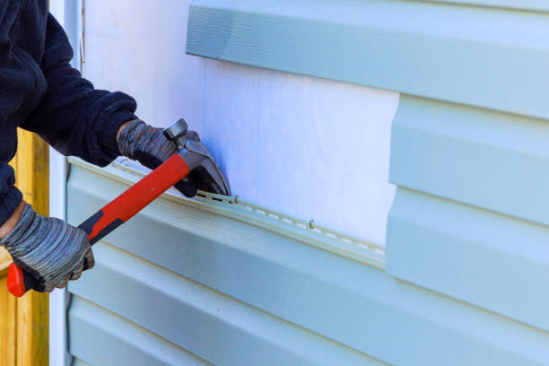 Reliable Emergency Siding Repair contractor in Glenwood, IL by Creative Siding